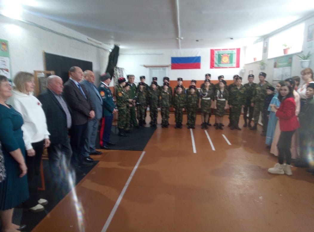 Посвящение в казаки и открытие Казачьего тира в Звездинской СОШ.