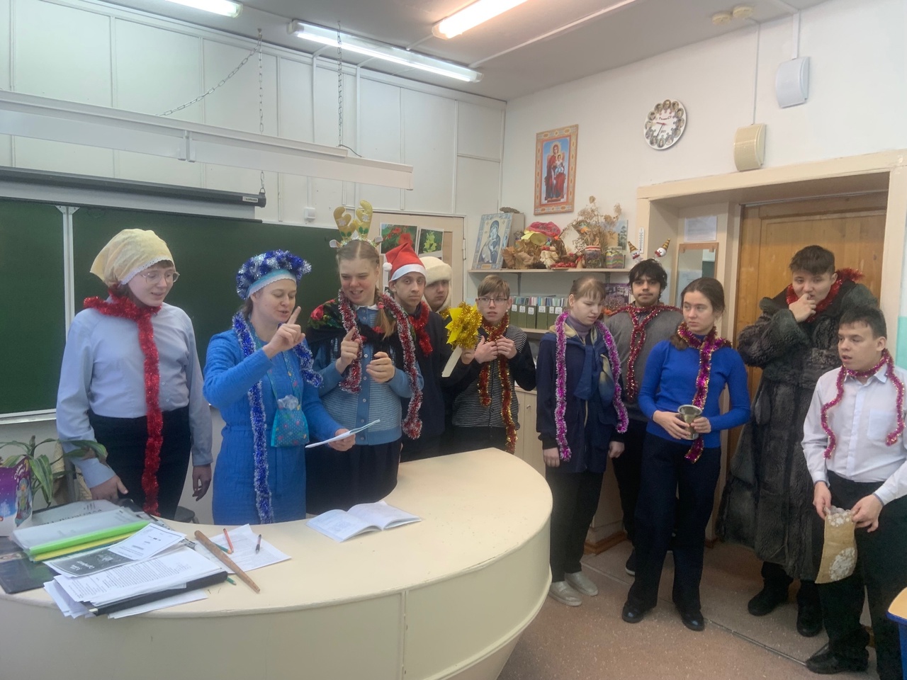 Классный час «Рождественские колядки»..