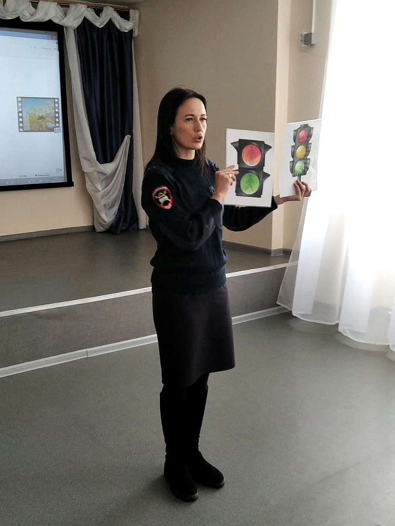 Встреча с инспектором ГИБДД Геруновой Еленой Сергеевной.