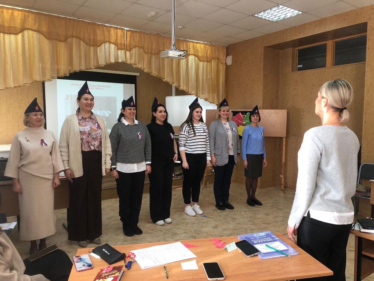 Заседание школьного методического объединения классных руководителей.