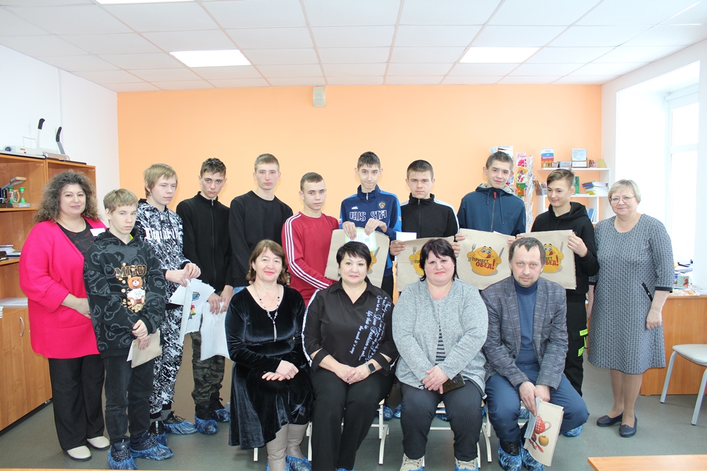 Профессиональные пробы &amp;quot;Повар-кондитер&amp;quot;, &amp;quot;Помощник полиграфического производства&amp;quot;.