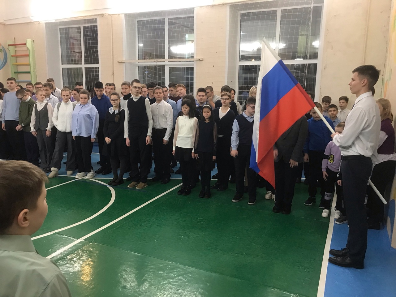 Торжественная линейка. «Разговоры о важном».