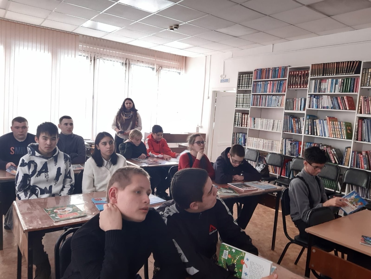 Экскурсия в библиотеку.