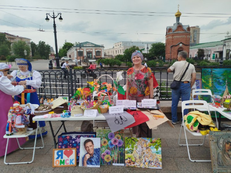 Троицкая ярмарка на Любинском.